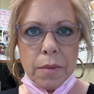 Meet your Posher, Tammy c